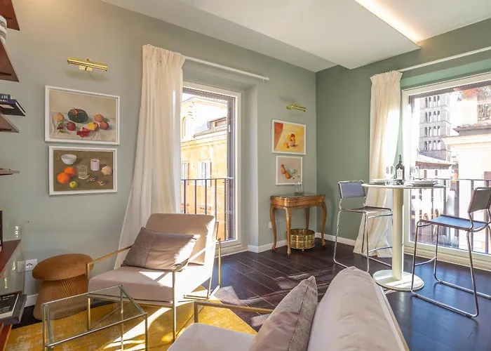 Chic Spanish Steps Retreat Apartment *